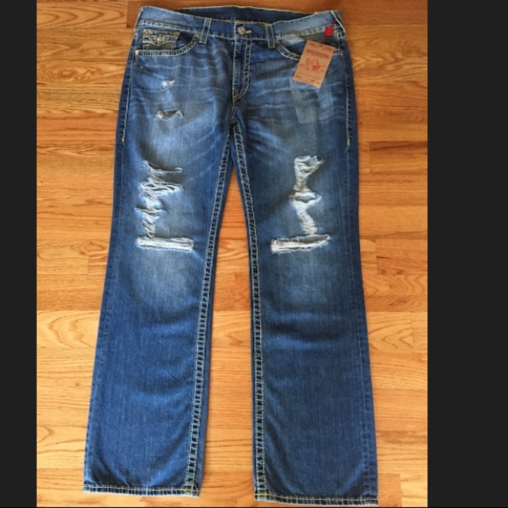 True Religion Straight Flap BIG T Distressed Jeans - Picture 2 of 8
